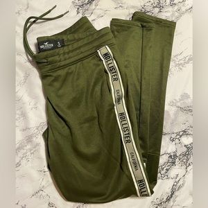 Green Hollister Men’s Sweatpants